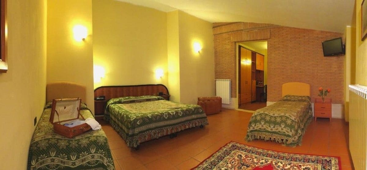 Lh Albergo Il Picchio 佩斯卡塞罗利 外观 照片