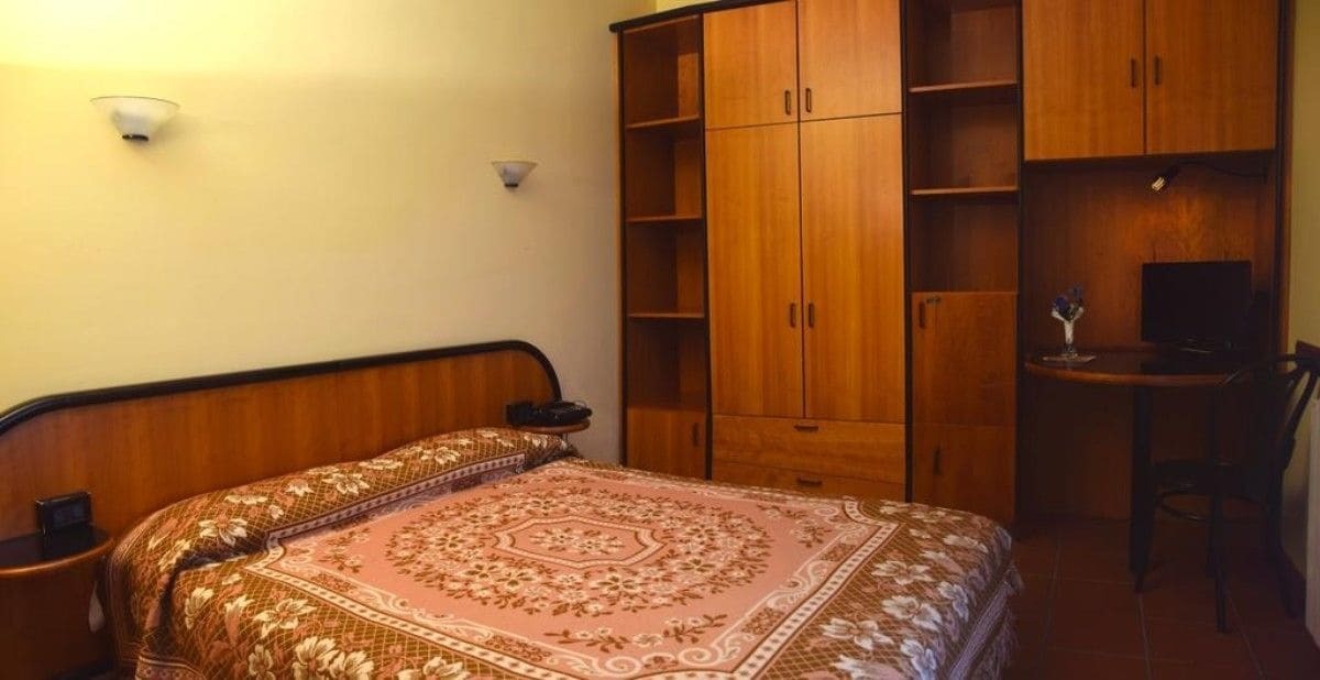 Lh Albergo Il Picchio 佩斯卡塞罗利 外观 照片